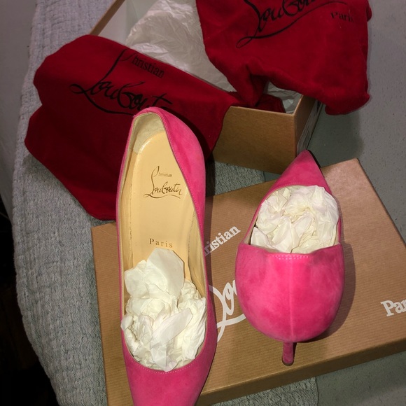 Shoes - Picture 4 of 6